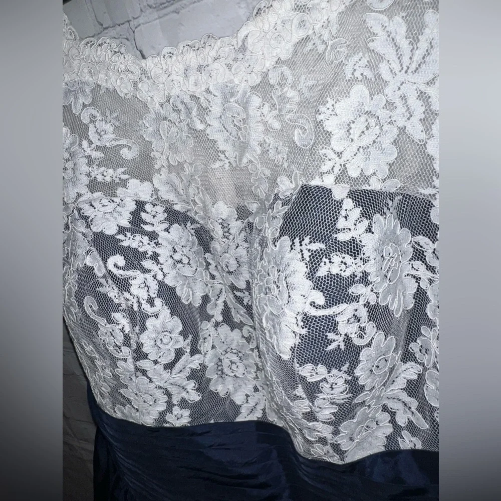 Lanting Bride Dark Blue & White Floral Fluffy Wedding Bridesmaids dress size XL - Picture 3 of 10